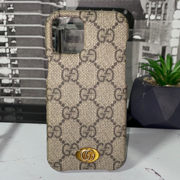 Gucci Monogram Beige Phone Case - Picture 2 of 5
